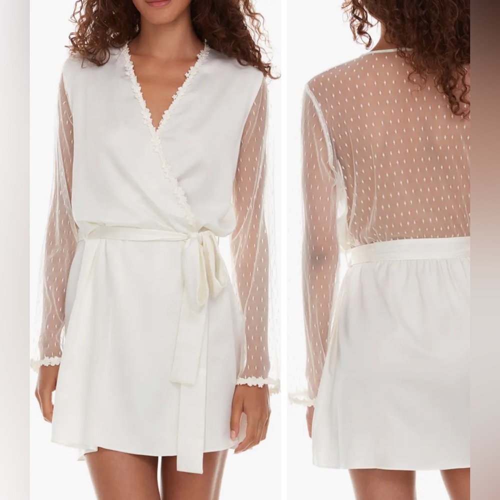 Showstopper Ivory Bridal Robe